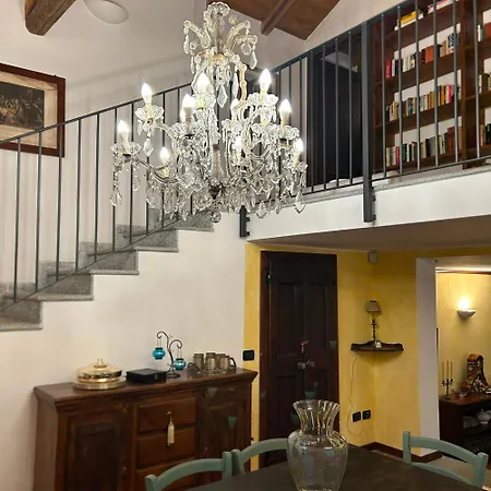 Cascina Cologna Nocleg ze śniadaniem 4*