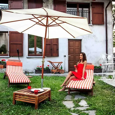 Bed & Breakfast Cascina Cologna 3*