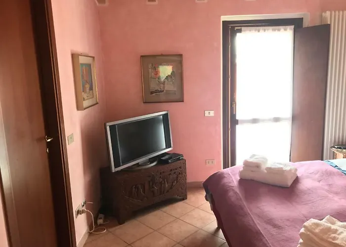 Bed and Breakfast Cascina Cologna 3*